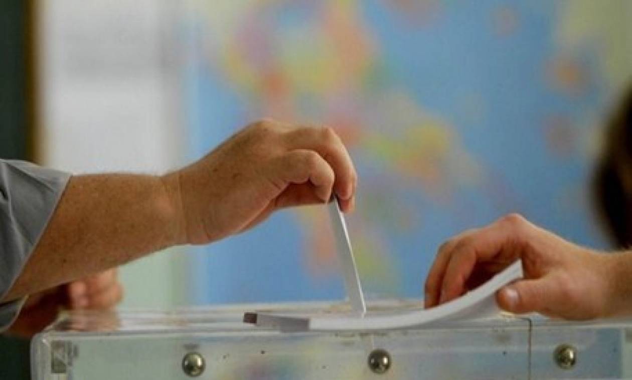 Δημοψήφισμα 2015 - Τι δείχνει η πρώτη επίσημη δημοσκόπηση για το αποτέλεσμα