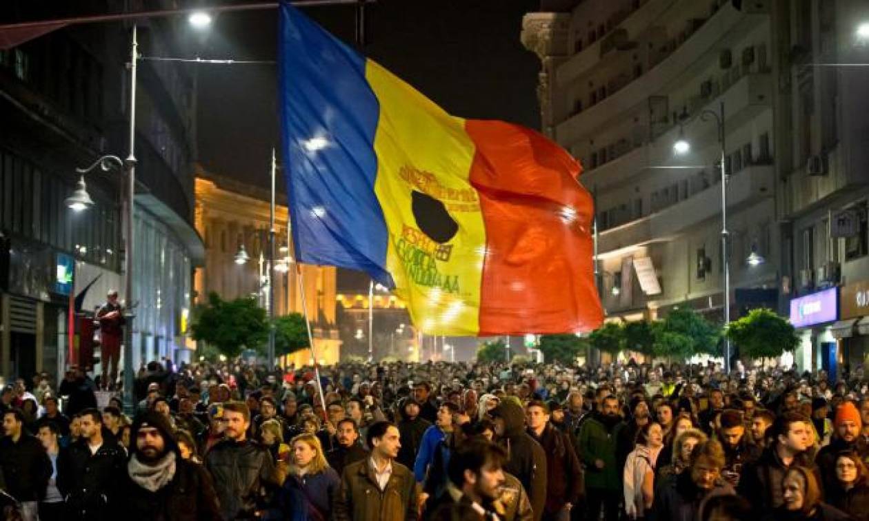 Ρουμανία: Συνεχίστηκαν για έκτη μέρα οι διαδηλώσεις στο κέντρο του Βουκουρεστίου
