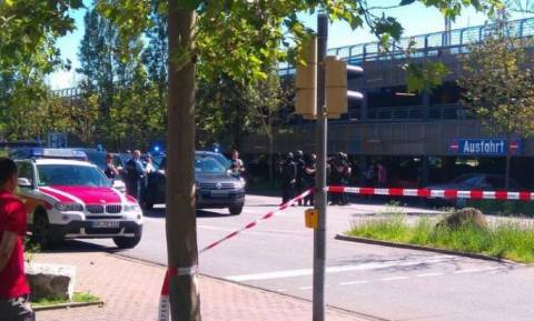 Τρόμος στη Γερμανία: Ένοπλος άνοιξε πυρ σε σινεμά - Δεκάδες τραυματίες (pics)