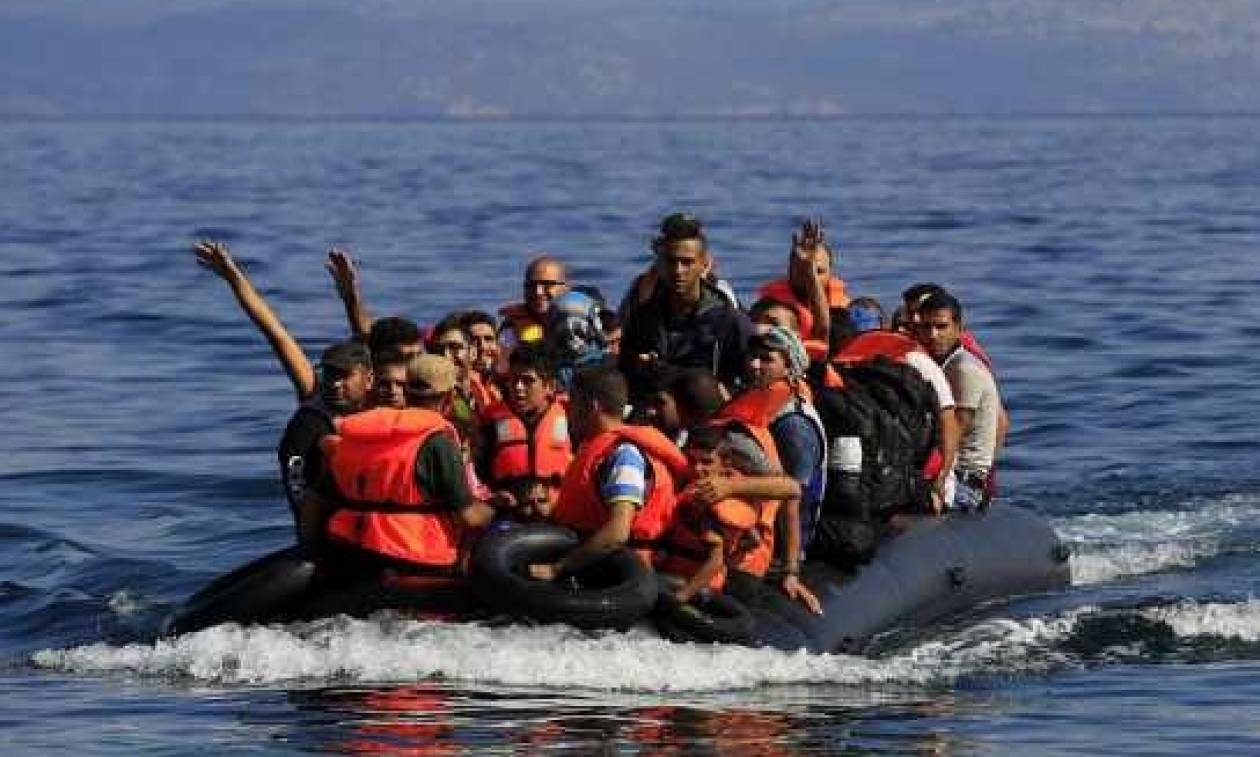 Ιταλία: Πλοία περισυνέλεξαν 17 σορούς επίδοξων μεταναστών