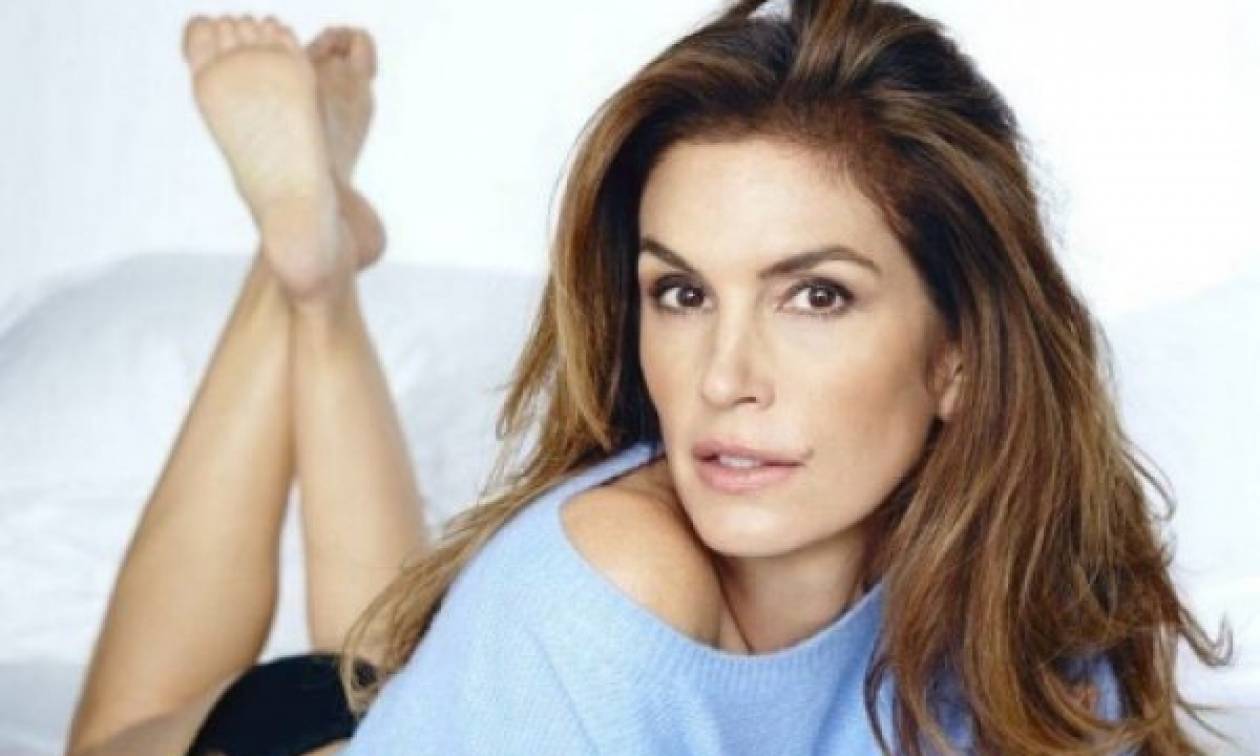 Έτσι είναι το σώμα της Cindy Crawford χωρίς Newsbomb