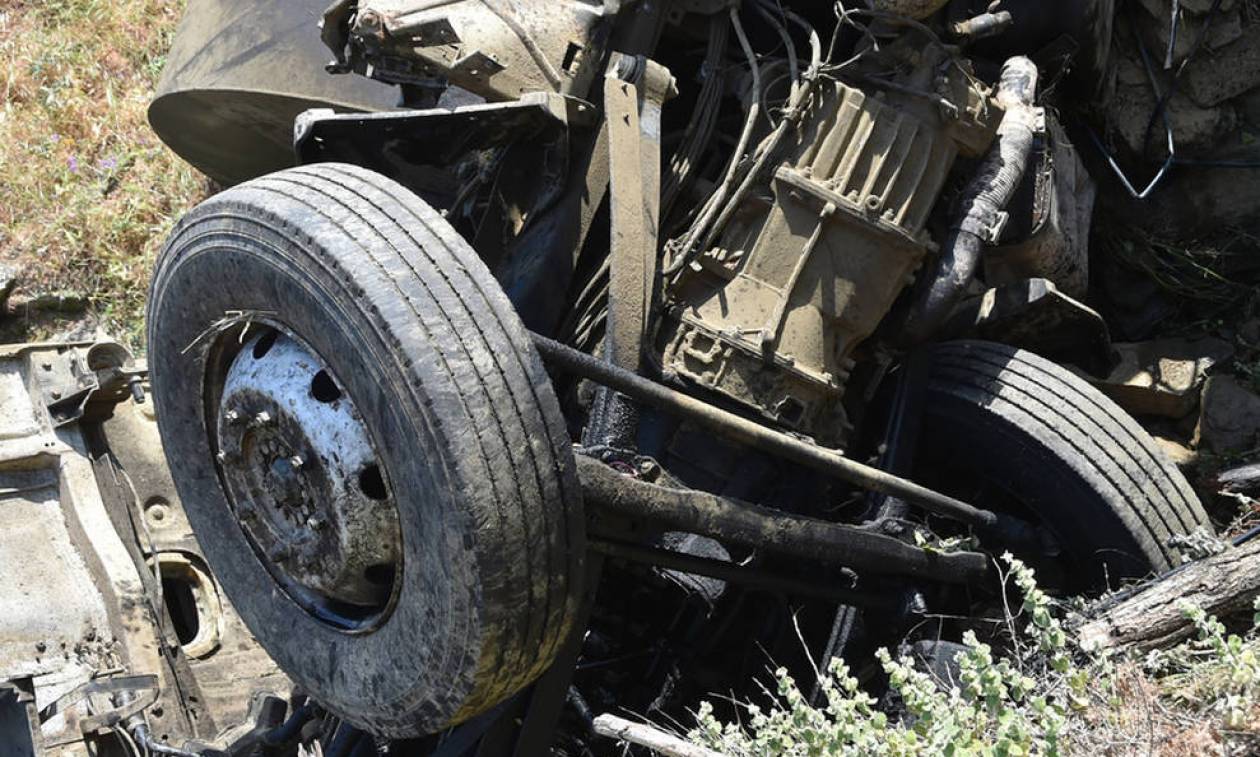 Τραγωδία στην Τήνο - Συγκλονίζει ο πατέρας του οδηγού: «Του έλεγα μην πας, θα σκοτωθείς»
