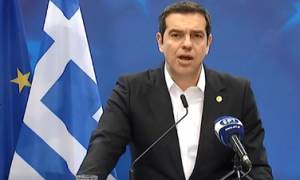 Τσίπρας: Αναστολή αύξησης ΦΠΑ στα πέντε νησιά υποδοχής προσφύγων