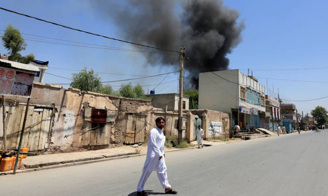 Αφγανιστάν: Δεκάδες νεκροί σε βομβιστική επίθεση εναντίον σιιτικού τεμένους