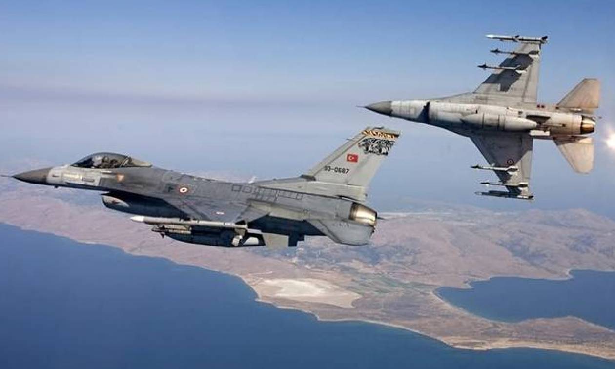 Î£Ï…Î½Î±Î³ÎµÏÎ¼ÏŒÏ‚ ÏƒÏ„Î¿ Î‘Î¹Î³Î±Î¯Î¿: Î”ÏÎ¿ Ï„Î¿Ï…ÏÎºÎ¹ÎºÎ¬ F-16 Ï€Î­Ï„Î±Î¾Î±Î½ Ï€Î¬Î½Ï‰ Î±Ï€ÏŒ Ï„Î¿ ÎšÎ±ÏƒÏ„ÎµÎ»Î»ÏŒÏÎ¹Î¶Î¿